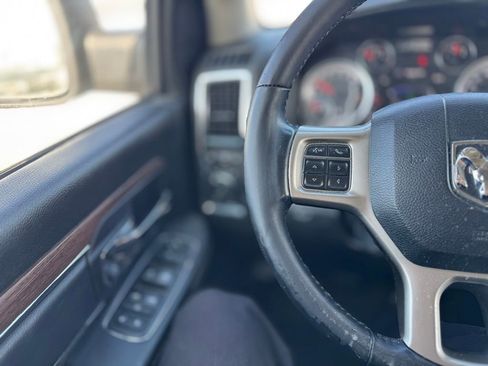 Used 2019 RAM 1500 Laramie w/ Cold Weather Group image 7