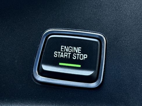 Used 2014 Chevrolet Corvette Base image 24