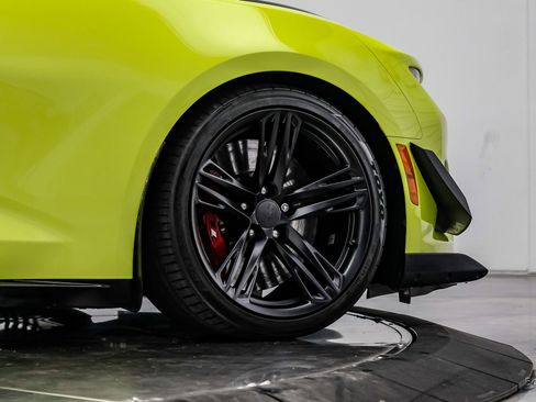 Used 2019 Chevrolet Camaro ZL1 image 98