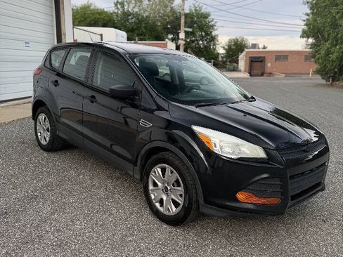 Used 2014 Ford Escape S FWD image 9