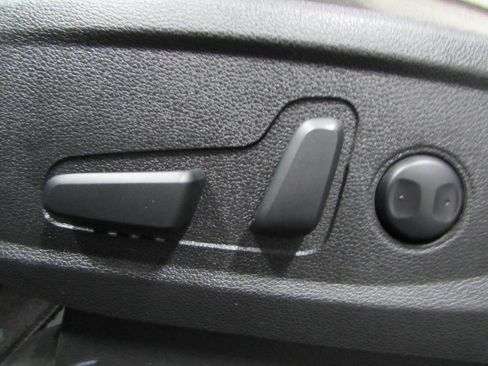 Used 2024 Kia Telluride S w/ S Sunroof Package FWD image 23