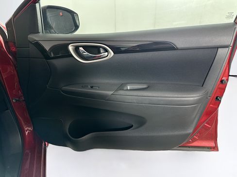 Used 2018 Nissan Sentra SV FWD image 29