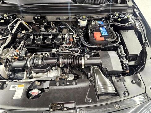 Used 2022 Honda Accord Sport image 38