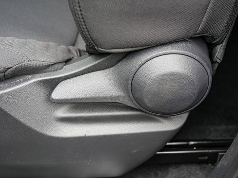 New 2026 Toyota Tundra SR image 40