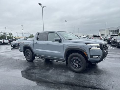 Used 2025 Nissan Frontier PRO-4X AWD/4WD image 6