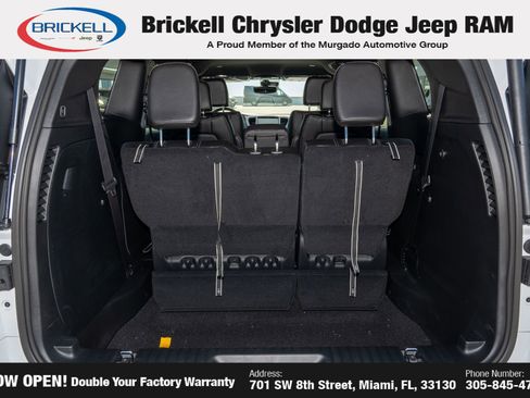 New 2026 Chrysler Pacifica Select image 9