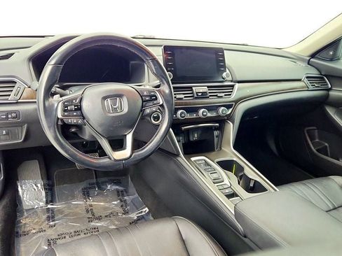 Used 2019 Honda Accord Touring image 13