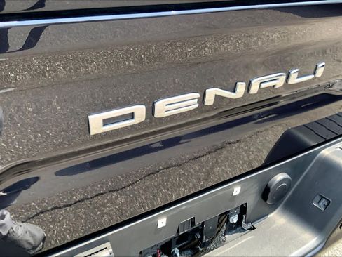 Used 2024 GMC Sierra 1500 Denali w/ Denali Reserve Package AWD/4WD image 32