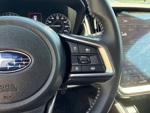 Used 2025 Subaru Outback Premium AWD/4WD image 11