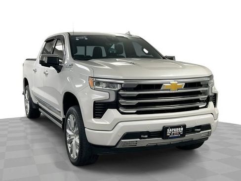 Certified 2025 Chevrolet Silverado 1500 High Country w/ High Country Premium Package AWD/4WD image 1