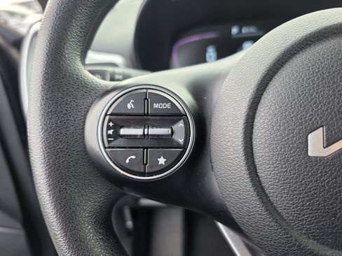 Used 2024 Kia Soul LX w/ Option Group 015 FWD image 19