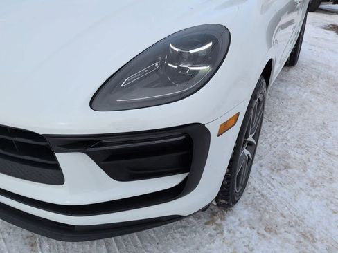 Used 2023 Porsche Macan Turbo image 10