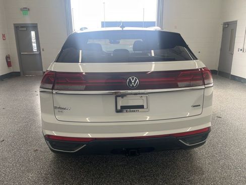 New 2026 Volkswagen Atlas Cross Sport SE AWD/4WD image 4