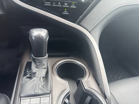 Used 2022 Toyota Camry SE FWD image 28