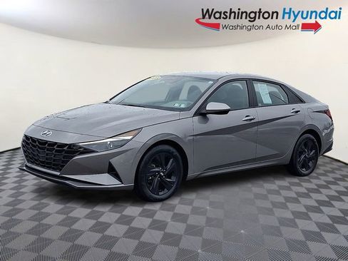 Certified 2023 Hyundai Elantra SEL w/ Cargo Package image 3