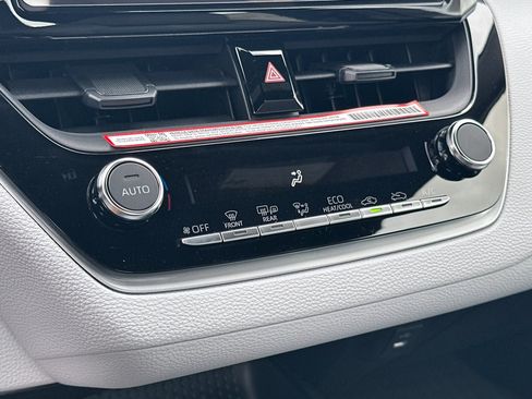 New 2026 Toyota Corolla SE FWD image 18