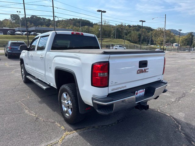 Used 2015 GMC Sierra 2500 SLE w/ SLE Preferred Package AWD/4WD image 6