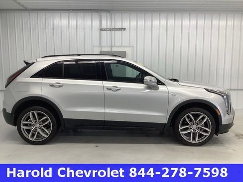 Used 2022 Cadillac XT4 Sport image 6