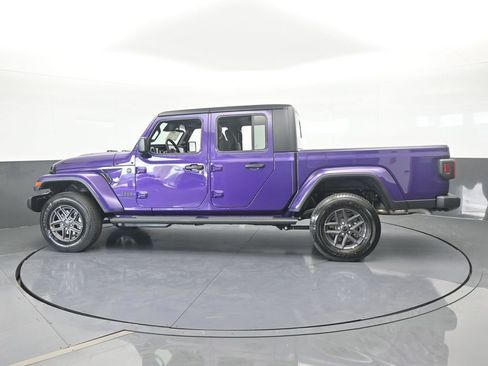 New 2026 Jeep Gladiator Sport image 3