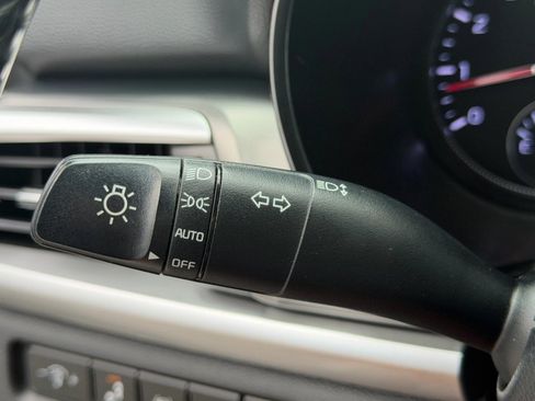 Used 2020 Kia Telluride S w/ S 8 Passenger Seating Package FWD image 25