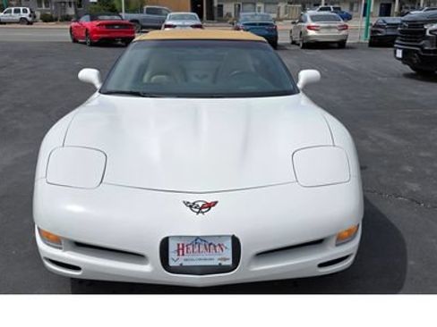 Used 2002 Chevrolet Corvette Convertible w/ Preferred Equipment Group2 RWD image 4