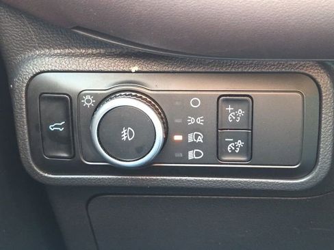 Used 2025 Ford Explorer Platinum w/ LUX Leather Package image 30