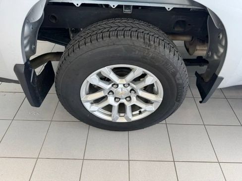 Certified 2022 Chevrolet Silverado 1500 LT w/ Leather Package AWD/4WD image 38
