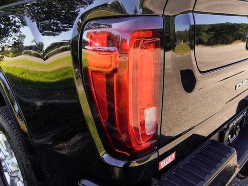 Used 2020 GMC Sierra 2500 Denali w/ Denali Ultimate Package image 35