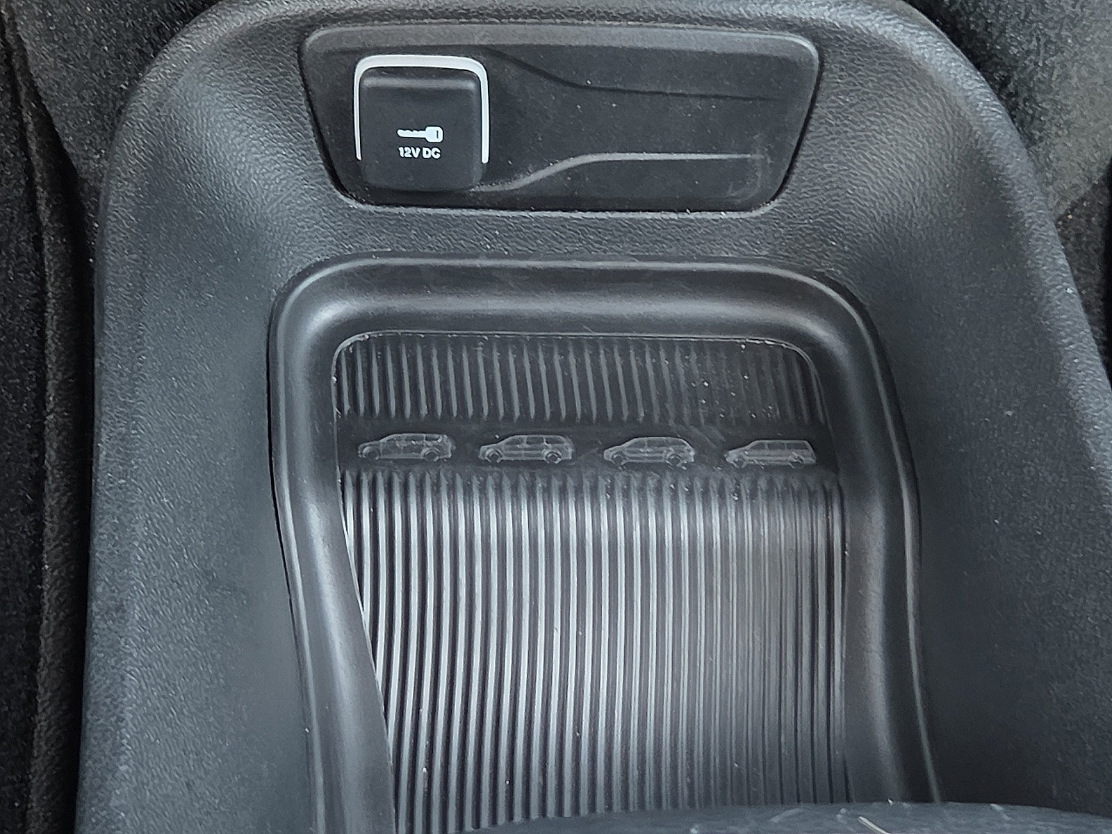 Used 2025 Chrysler Pacifica Select FWD image 17