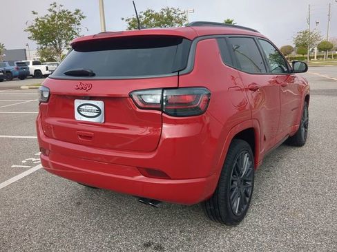 Used 2022 Jeep Compass Limited w/ (RED) Package image 4