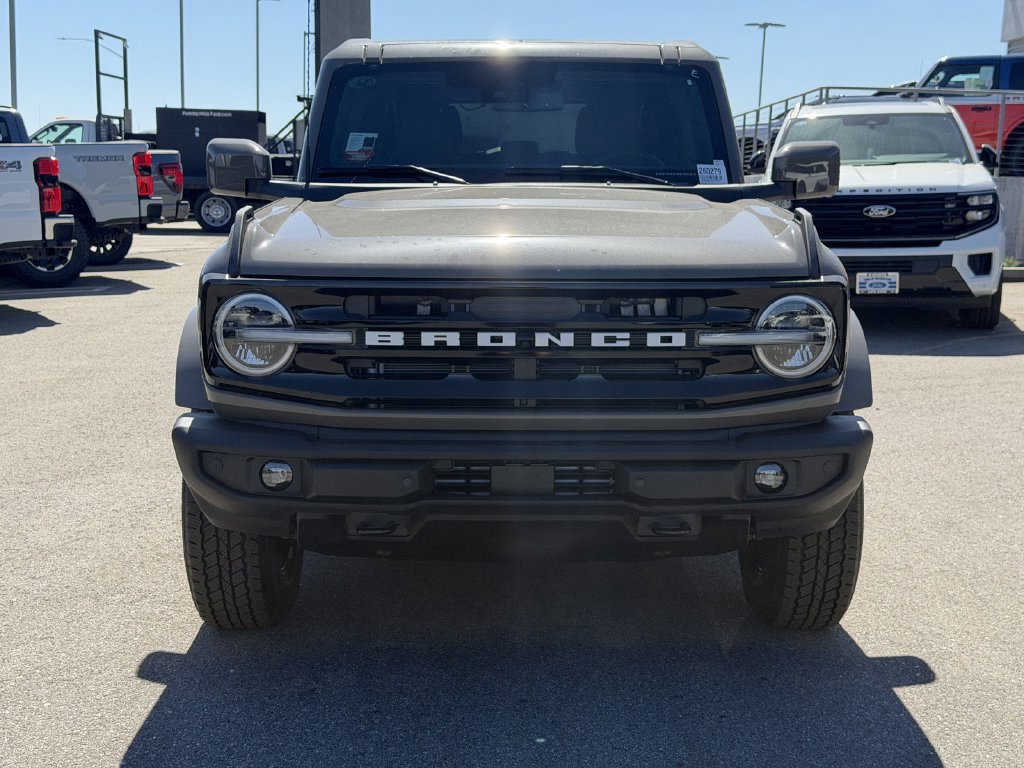 Used 2026 Ford Bronco Outer Banks AWD/4WD image 2