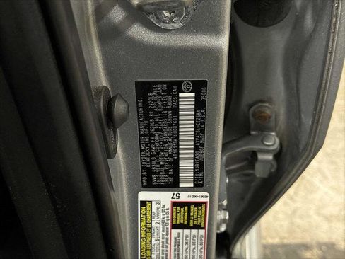 Certified 2020 Toyota Camry SE image 14