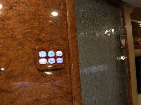 Used 2015 Mercedes-Benz Sprinter 3500 image 63