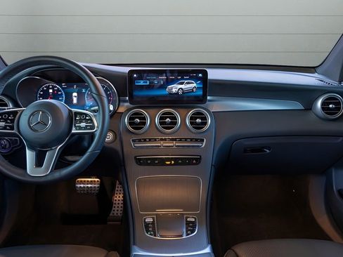 Used 2022 Mercedes-Benz GLC 300 4MATIC image 28