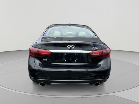 Used 2018 INFINITI Q50 Luxe w/ Essential Package (3.0T Luxe) AWD/4WD image 4