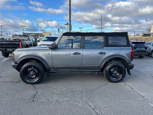 Certified 2022 Ford Bronco Black Diamond image 4
