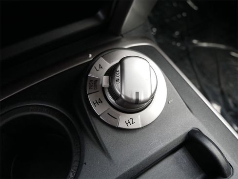 Certified 2024 Toyota 4Runner SR5 image 25