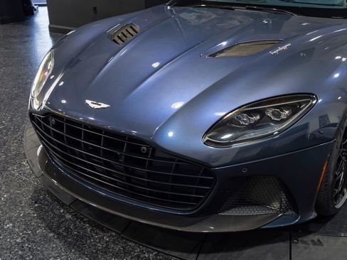 Used 2021 Aston Martin DBS Superleggera Volante image 19