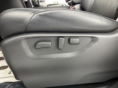 Used 2024 Nissan Armada SL image 29