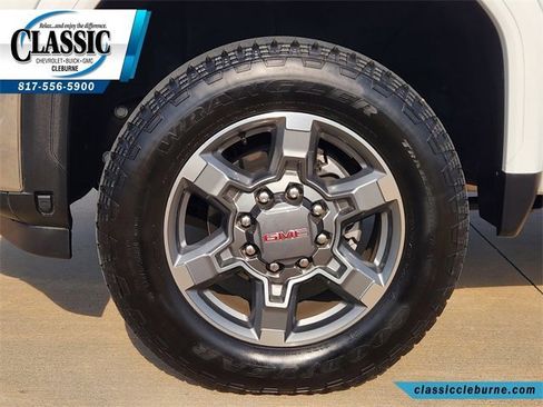 Used 2025 GMC Sierra 2500 SLT w/ SLT Convenience Package image 13