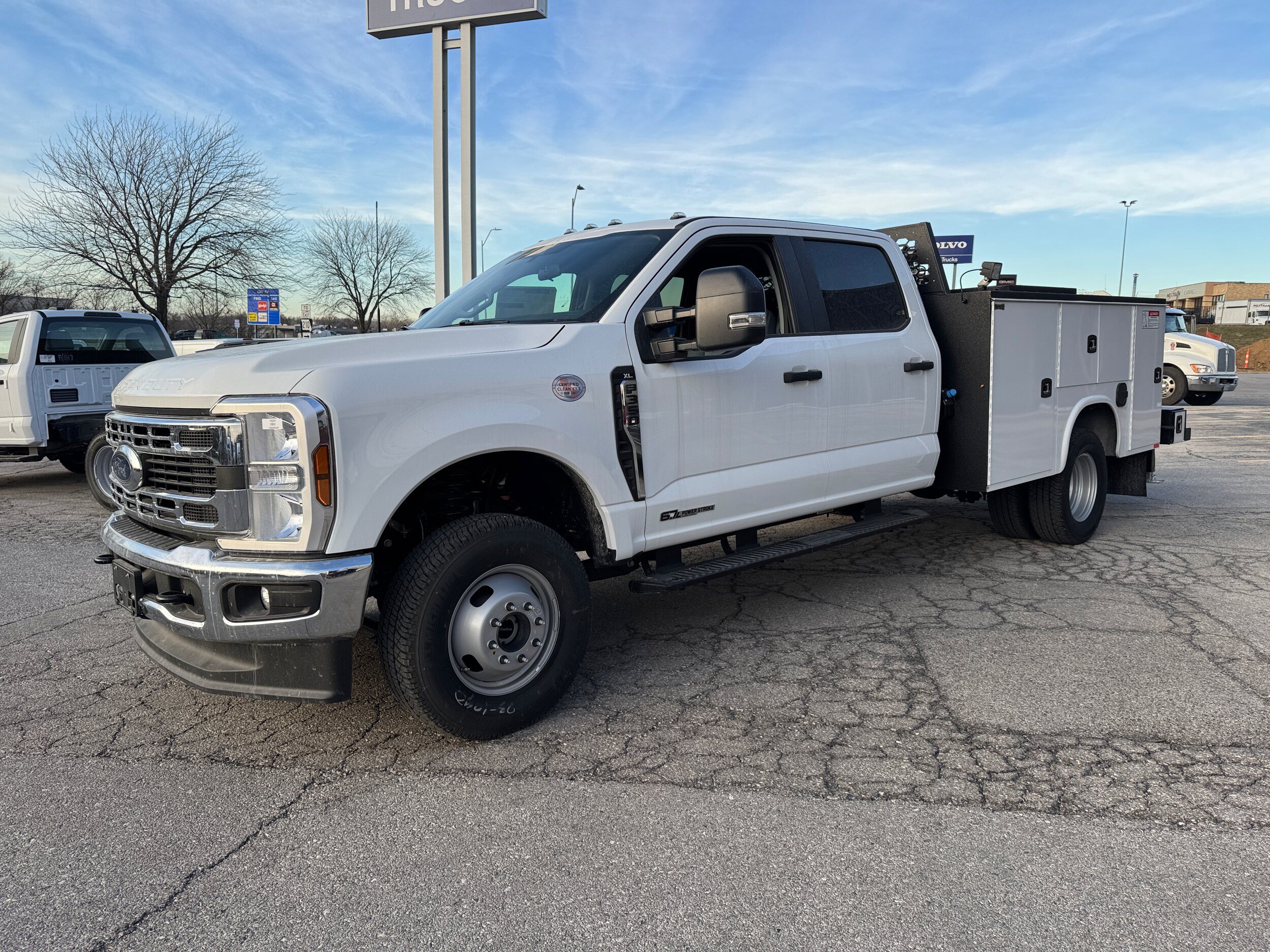 New 2025 Ford F350 XL w/ XL Chrome Package AWD/4WD image 6