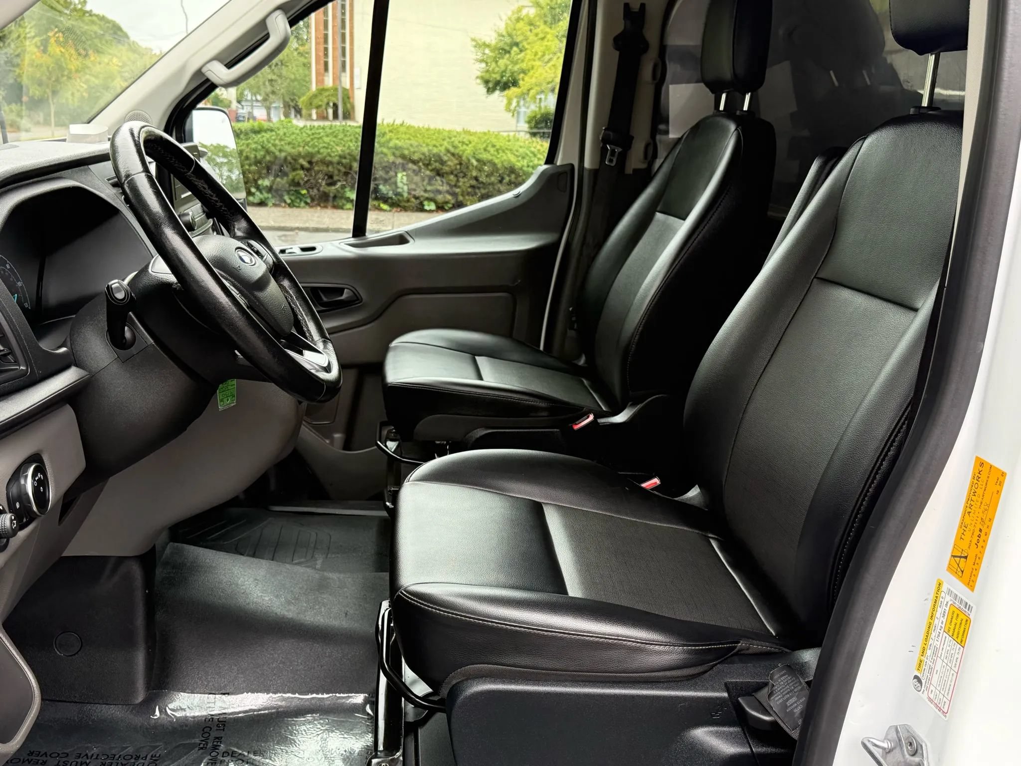 Used 2020 Ford Transit 250 Low Roof RWD image 18
