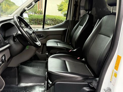 Used 2020 Ford Transit 250 Low Roof RWD image 18