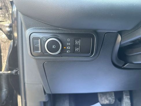 Used 2025 Ford Explorer ST-Line image 26