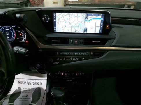Used 2020 Lexus ES 350 Ultra Luxury image 20