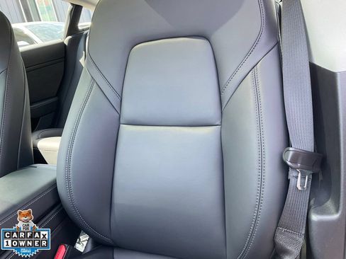 Used 2022 Tesla Model 3 Long Range AWD/4WD image 19