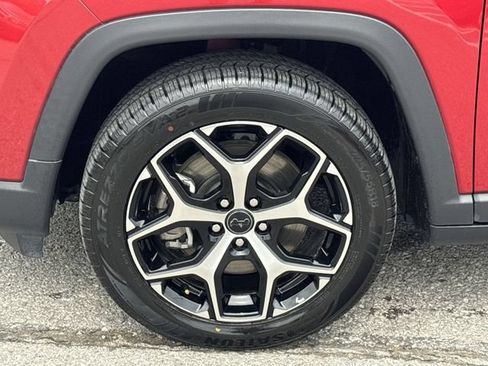 Used 2025 Jeep Compass Limited AWD/4WD image 24