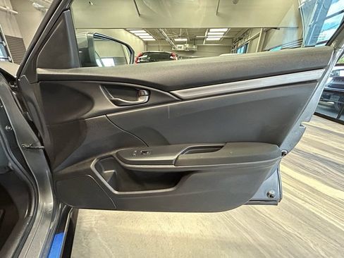 Used 2017 Honda Civic Sport image 33