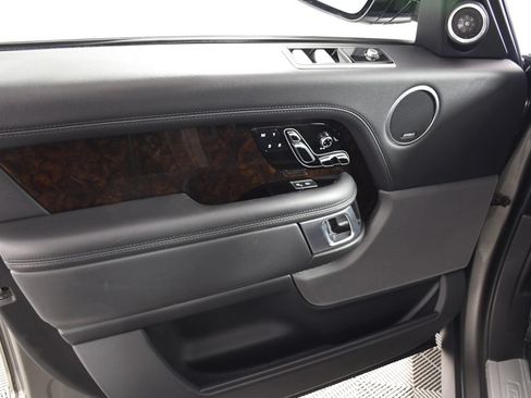 Used 2020 Land Rover Range Rover HSE AWD/4WD image 14