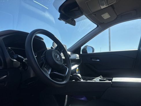 Certified 2023 Nissan Rogue SV image 37